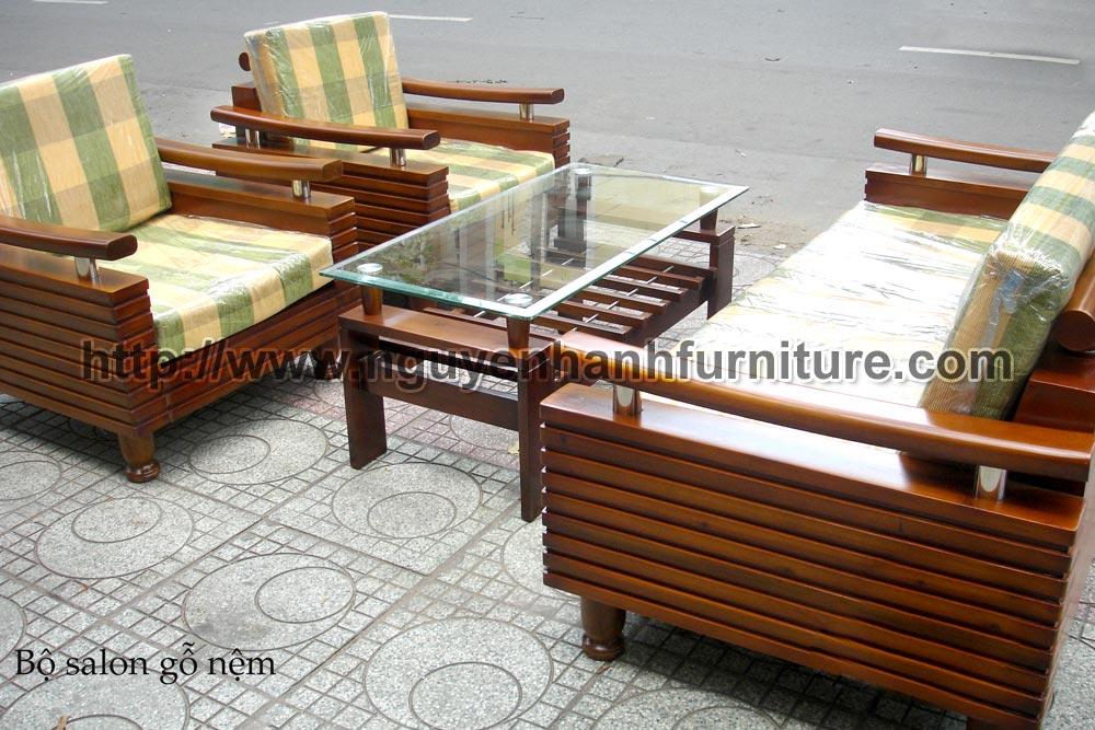 Name product: Wooden Salon set with mattress - Dimensions:  - Description: Acacia wood, mattress 